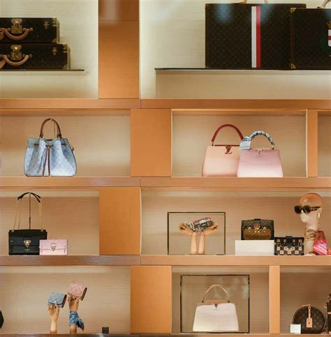 how much discount do louis vuitton staff get